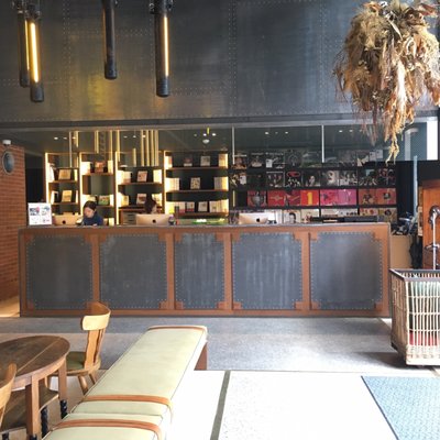 U.I.J Hotel & Hostel - 友愛街旅館 by null