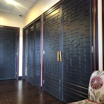 LeHua Spa - Entry doors to Foot Massage Room - Massage Near Me - Atlanta, Georgia