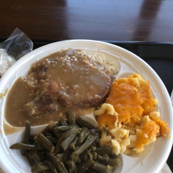 Londa's Place - Smothered pork chops - Southern Near Me - Charlotte, North Carolina Londa's Place - Smothered pork chops - Southern Near Me - Charlotte, North Carolina