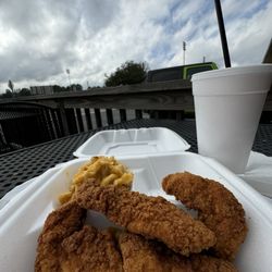 R J’S Soulfood & More