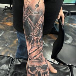 UniquInk Tattoos & Piercings
