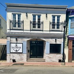 Saltwater Bar and Kitchen by Big Mike