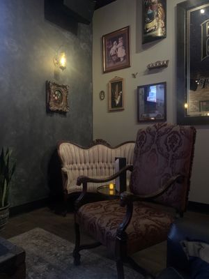 Rebel & Rose Neighborhood Bar by null