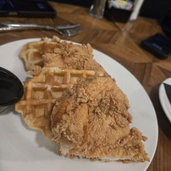 The White Oak Cottage - Chicken and Waffles - New American Near Me - Lithia, Florida The White Oak Cottage - Chicken and Waffles - New American Near Me - Lithia, Florida