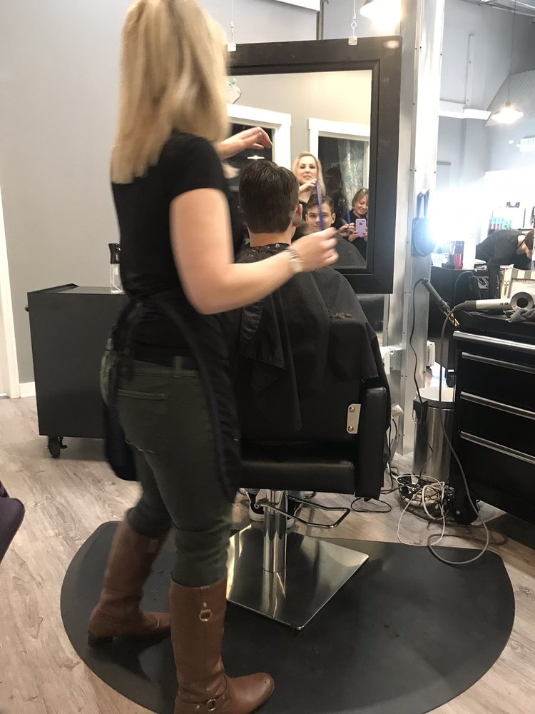 STYLES BY MINDY AT STUDIO 410 SALON AND SUITES Updated August 2024