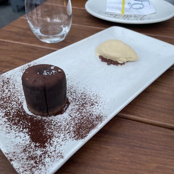 Faubourg Montclair - Chocolate coulant - French Near Me - Montclair, New Jersey Faubourg Montclair - Chocolate coulant - French Near Me - Montclair, New Jersey