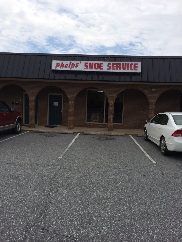 PHELPS’SHOE SERVICE Updated July 2024 12 Reviews 3068 Trenwest Dr, Winston Salem, North
