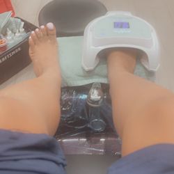 Aivy Nails & Spa - Pedicure Preview