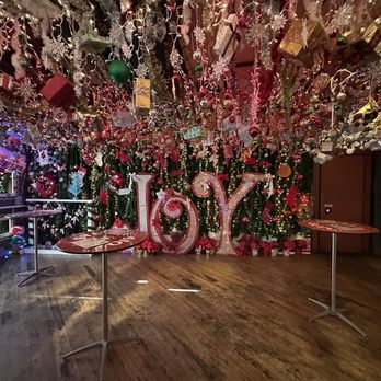 The Christmas Bar - Pop-Up Restaurants Near Me - Honolulu, Hawaii The Christmas Bar - Pop-Up Restaurants Near Me - Honolulu, Hawaii