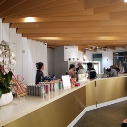 Spacious sleek lobby Spacious sleek lobby
