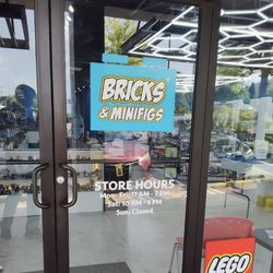 Bricks & Minifigs - Front/Main Entrance