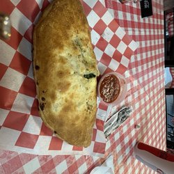 Memo’s Pizza - Calzone with hame & spinach