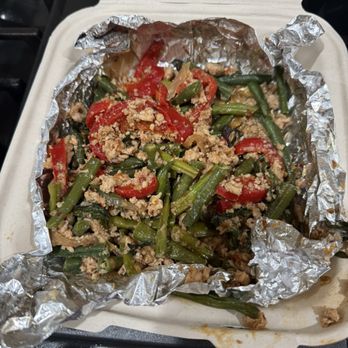 Cafe de Thai & Sushi - Minced chicken, chili, basil - Thai Near Me - Oceanside, California Cafe de Thai & Sushi - Minced chicken, chili, basil - Thai Near Me - Oceanside, California