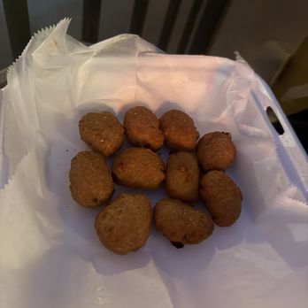 Backstreets Pub & Grill - Fried Mac and cheese bites - Pubs Near Me - Clemson, South Carolina Backstreets Pub & Grill - Fried Mac and cheese bites - Pubs Near Me - Clemson, South Carolina