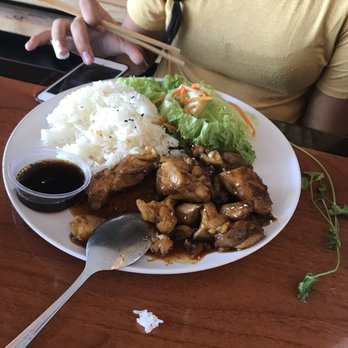 Triple-T - Old chicken reheated in nasty sweet sauce - Noodles Near Me - Gardena, California