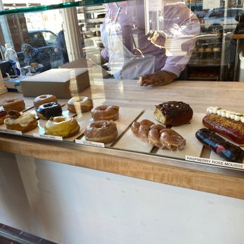Fan-Fan Doughnuts - Display window - Donuts Near Me - Brooklyn, New York