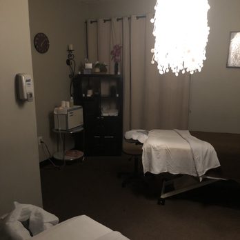 Tea Spa Wellness - Couples Massage Room - Skin Care Near Me - Silver Spring, Maryland