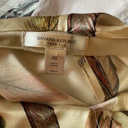 Tracy Valley Cleaners - 100% silk item