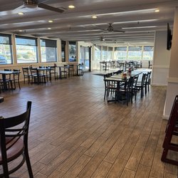Athens Burgers Restaurant - Huge interior you would've never known driving by