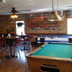 Charlie's Grub & Suds - Back room