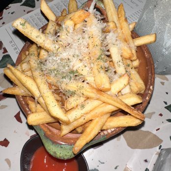 Phonobar - fries with ketchup - Cocktail Bars Near Me - San Francisco, California Phonobar - fries with ketchup - Cocktail Bars Near Me - San Francisco, California