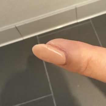 Lele's Nails & Spa - Split in nail less than 2 days later - Nail Salons Near Me - Poway, California