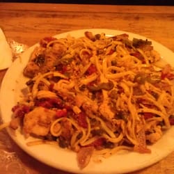 Roma's Back Door - Chicken Linguini ?
