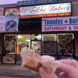 El Folklor Bakery - Almost done with my cancha and I had not pulled away