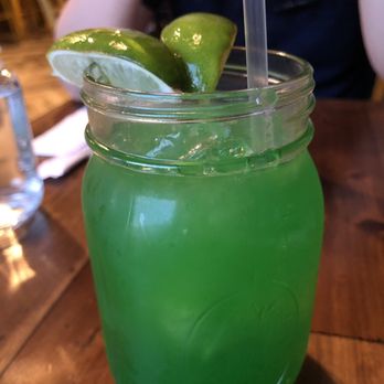 Ginger and Lemongrass - Iced pandan drink - Vietnamese Near Me - Whitestone, New York Ginger and Lemongrass - Iced pandan drink - Vietnamese Near Me - Whitestone, New York