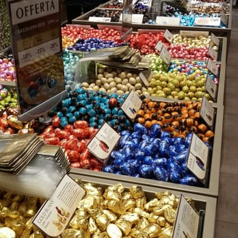 Lindt - Chocolatiers & Shops Near Me - Farniole, Arkansas