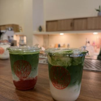 Taz Matcha - Strawberry & banana matcha - Cafes Near Me - Seattle, Washington Taz Matcha - Strawberry & banana matcha - Cafes Near Me - Seattle, Washington