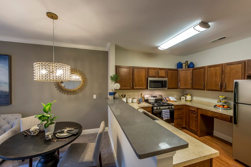 COVE AT RIVERWINDS Updated September 2024 60 Photos 370 Grove Ave