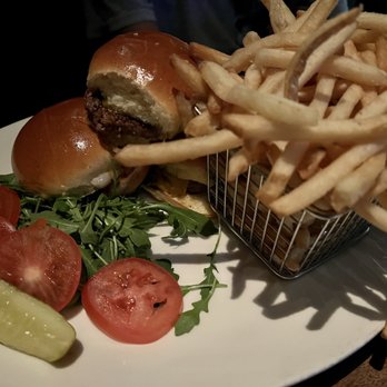 Yard House - Classic Sliders - New American Near Me - Honolulu, Hawaii Yard House - Classic Sliders - New American Near Me - Honolulu, Hawaii