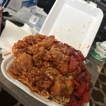 Mr. You Chinese Food - Combo a plate. Three plates and wontons $42 can't beat that. - Chinese Near Me - Montclair, California Mr. You Chinese Food - Combo a plate. Three plates and wontons $42 can't beat that. - Chinese Near Me - Montclair, California