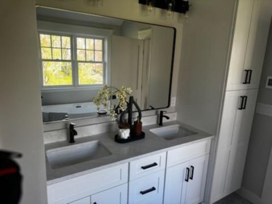 SJR Plumbing & Heating Logo