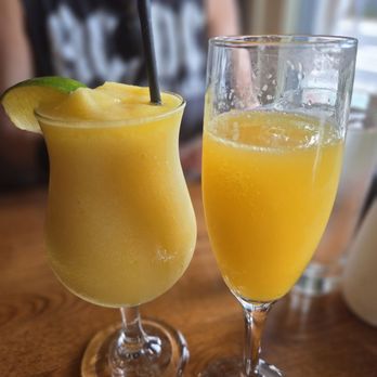 Hugo’s Restaurant - Breakfast & Brunch Near Me - West Hollywood, California