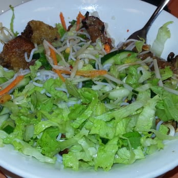 Com Tam Thuan Kieu - I don't know what this was called. Kind of a salad type thing with noodles and egg rolls. - Vietnamese Near Me - Tucson, Arizona Com Tam Thuan Kieu - I don't know what this was called. Kind of a salad type thing with noodles and egg rolls. - Vietnamese Near Me - Tucson, Arizona