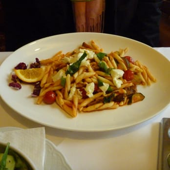 Pizzeria Vier Jahreszeiten - Pasta Casa - Italian Near Me - Eichstätt, BY