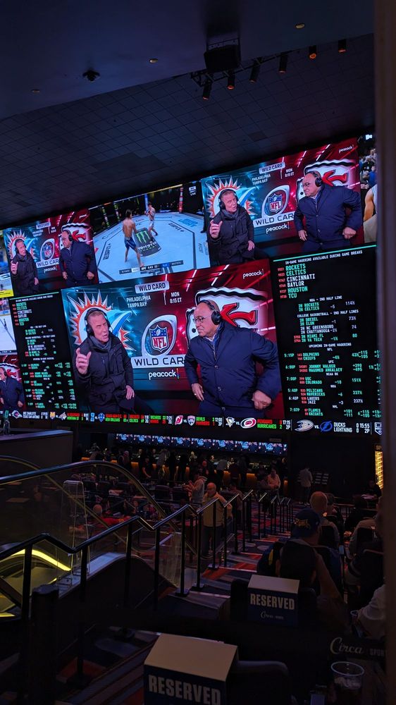 CIRCA SPORTSBOOK Updated September 2024 13 Photos & 16 Reviews 8