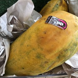 La Mexicana - Nice Ripe Papaya