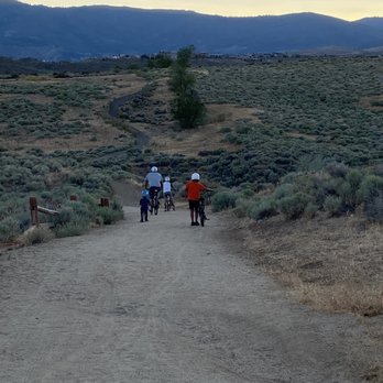 Sierra Vista Park - Parks Near Me - Reno, Nevada