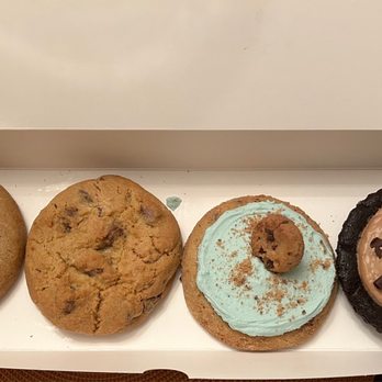 Crumbl - Fairfield - 4-Pack - Bakeries Near Me - Fairfield, Connecticut