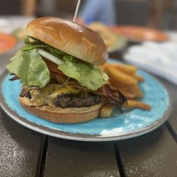 Pailolo Bar & Grill - Burger!! Add bacon and avocado