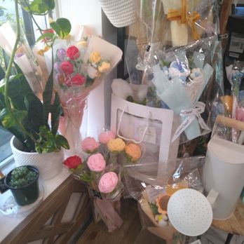 Hui Flower - Flowers - Flowers & Gifts Near Me - New York, New York Hui Flower - Flowers - Flowers & Gifts Near Me - New York, New York