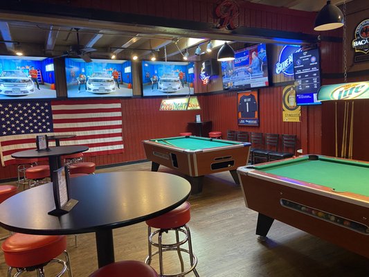 Misfits Sports Bar And Grill by null