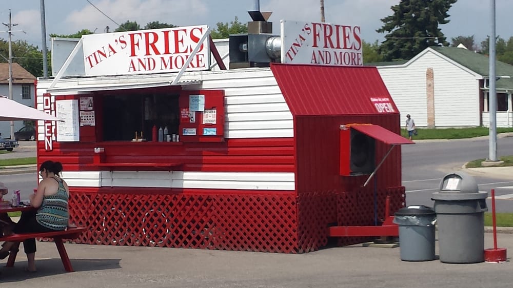 Tina's Fries and More Logo
