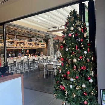 Stripsteak - Beautiful decor for the holidays - Steakhouses Near Me - Honolulu, Hawaii Stripsteak - Beautiful decor for the holidays - Steakhouses Near Me - Honolulu, Hawaii