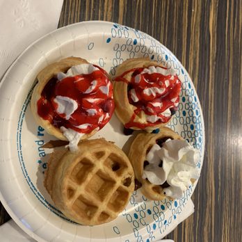 Hampton Inn Albuquerque-University/Midtown - Waffles - Hotels Near Me - Albuquerque, New Mexico Hampton Inn Albuquerque-University/Midtown - Waffles - Hotels Near Me - Albuquerque, New Mexico