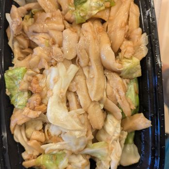 Tasty House - Hand shaven noodles with chicken lunch - Szechuan Near Me - Bellevue, Washington