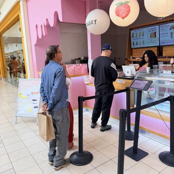 Pink Pink Tea Shoppe - Bubble Tea Near Me - San Mateo, California